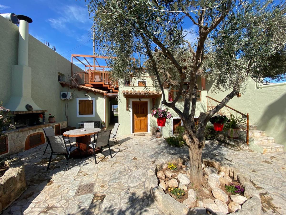 Pegasus House Hotel Corinth Exterior foto