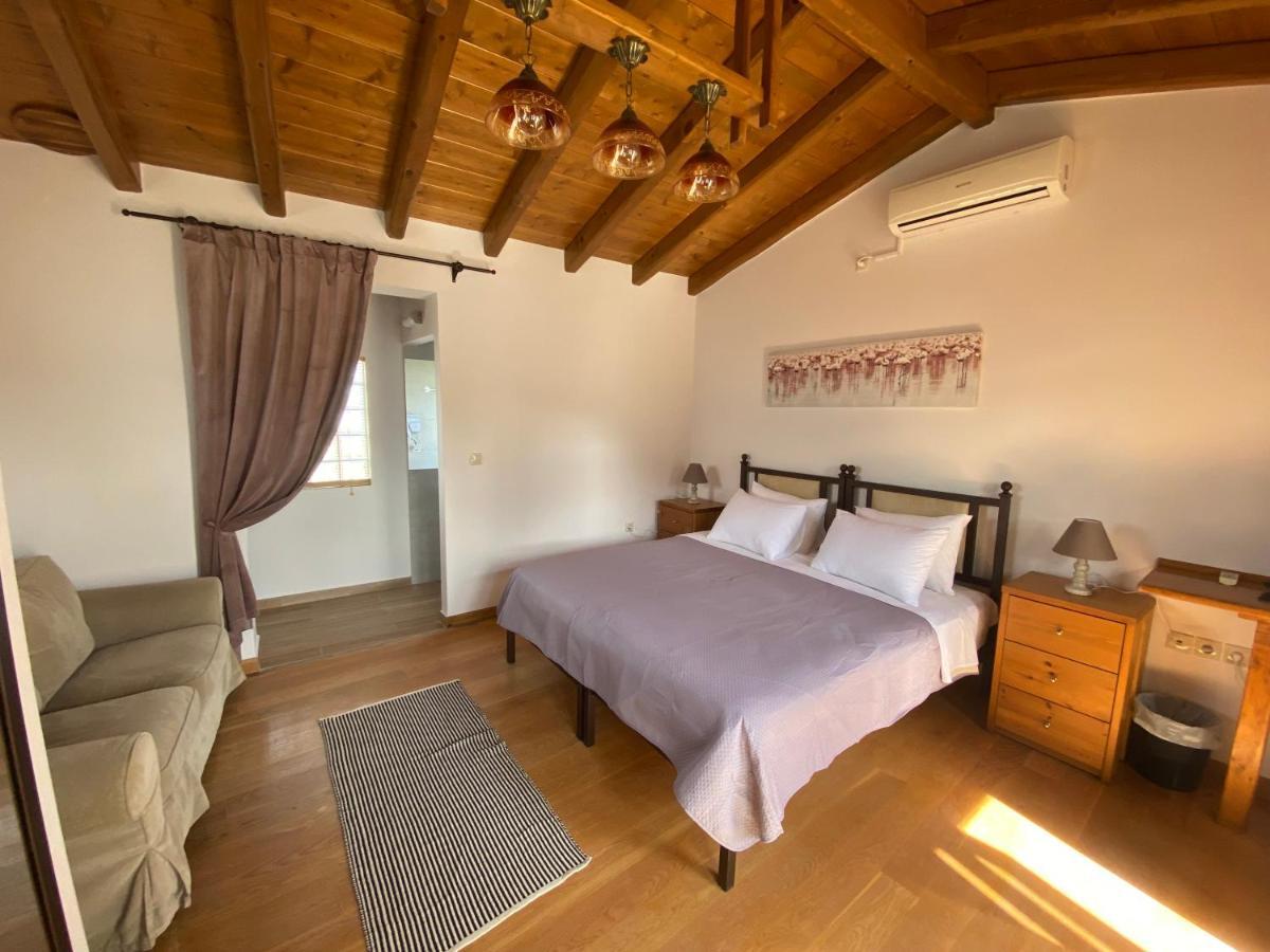 Pegasus House Hotel Corinth Exterior foto